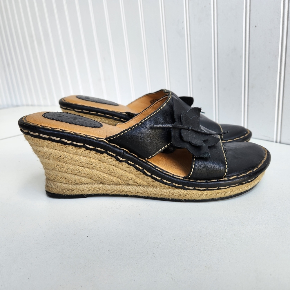 Women's black leather upper b.o.c. by BORN wedge sandals / shoes , size 9 M